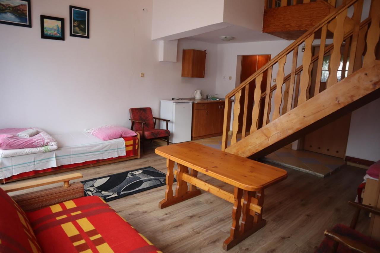 Osrodek Wypoczynkowy " Bieszczady" Hotel Мичковце Екстериор снимка