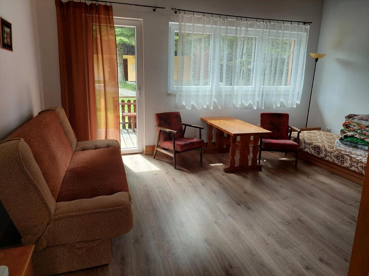 Osrodek Wypoczynkowy " Bieszczady" Hotel Мичковце Екстериор снимка
