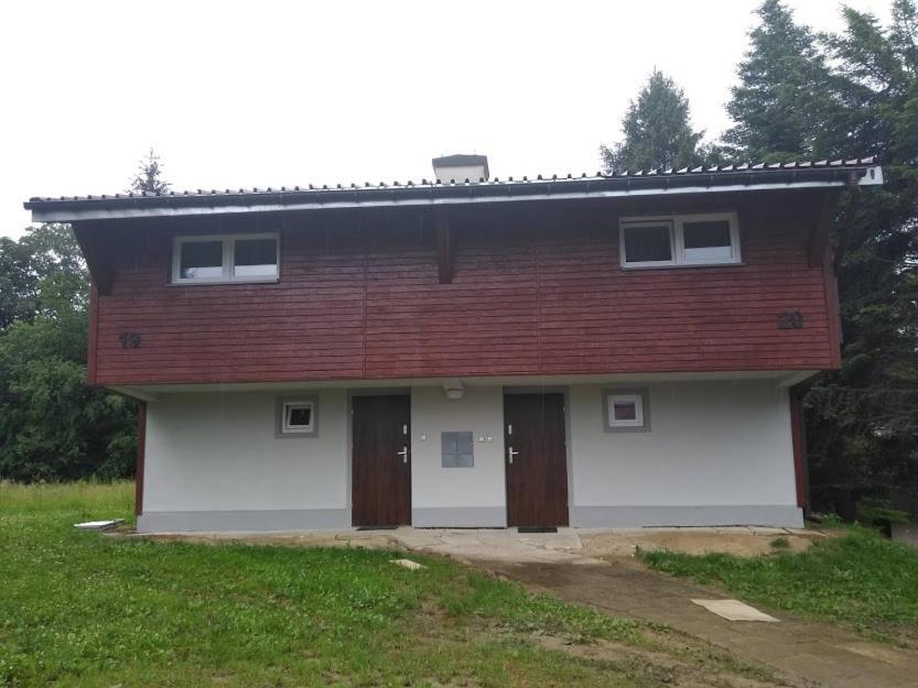 Osrodek Wypoczynkowy " Bieszczady" Hotel Мичковце Екстериор снимка