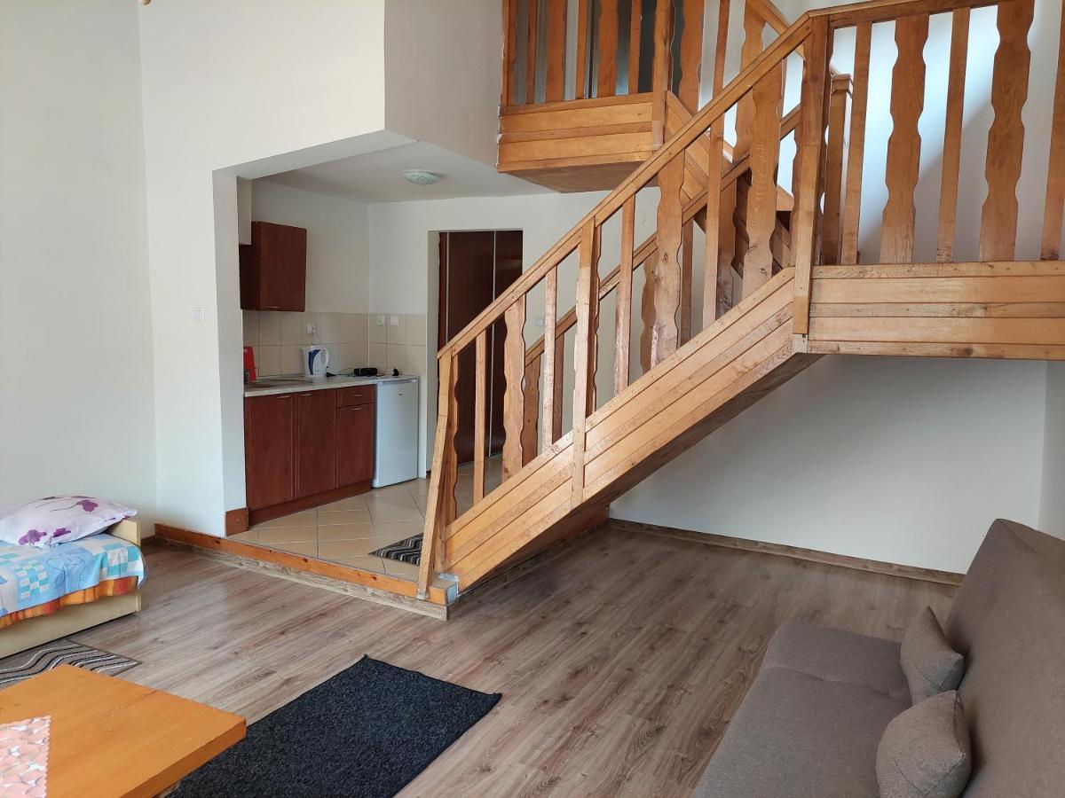 Osrodek Wypoczynkowy " Bieszczady" Hotel Мичковце Екстериор снимка