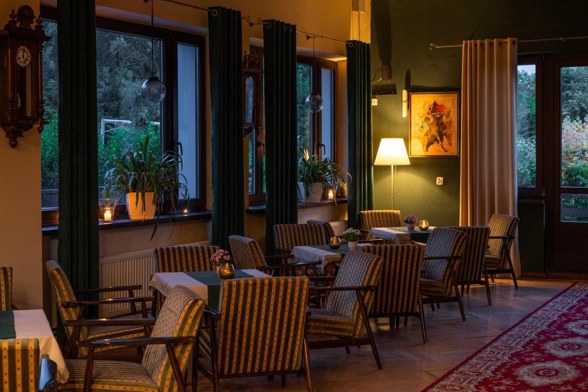 Osrodek Wypoczynkowy " Bieszczady" Hotel Мичковце Екстериор снимка